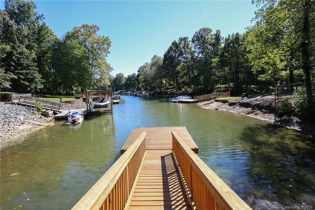 3814 Lake Shore Road South Denver, NC 28037 - Photo 4 of 24 Gallery Image 4