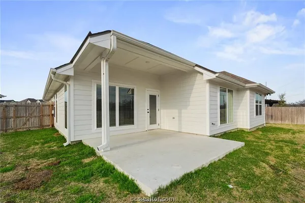 $2,400 | 3401 Alsace Court, Bryan, TX 77808