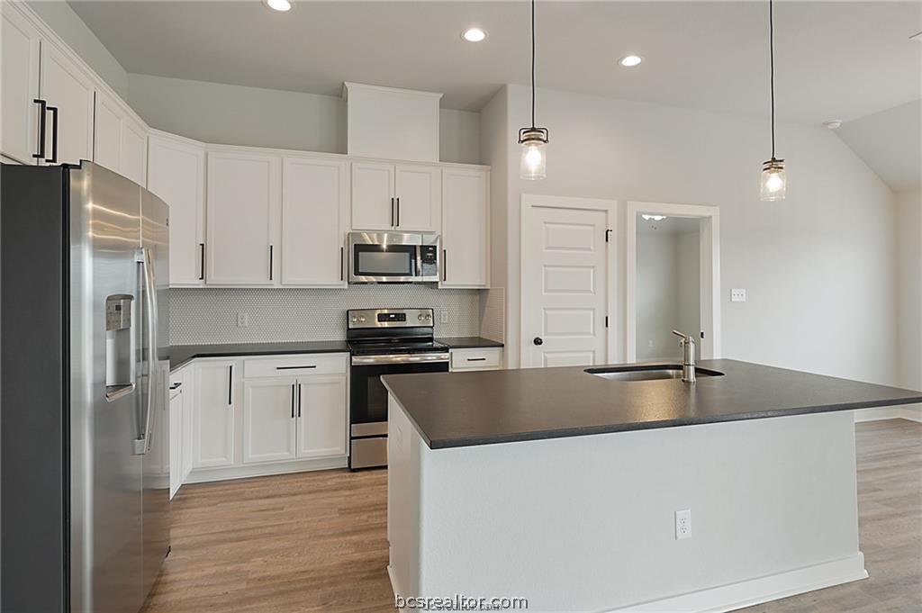 3401 Alsace Court Bryan, TX 77808 - Photo 5 of 22