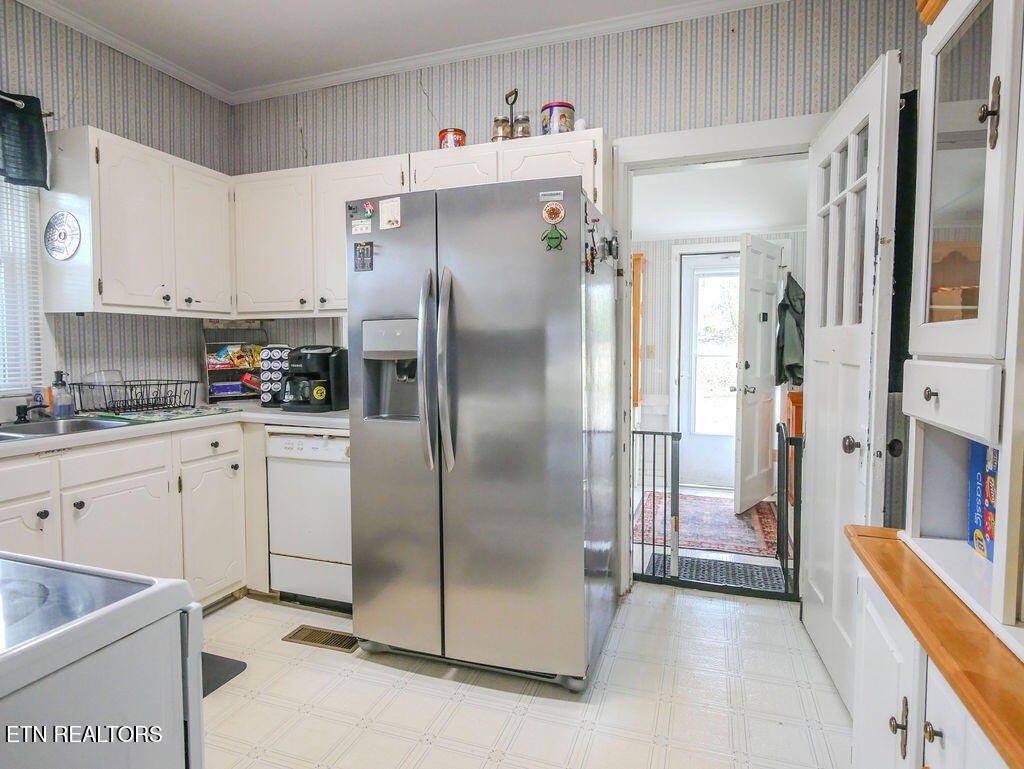 10 Pine Street Athens, TN 37303 - Photo 7 of 32