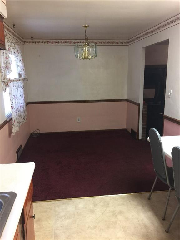 715 Center Road Plum, PA 15239 - Photo 6 of 15 Kitchen/Dining