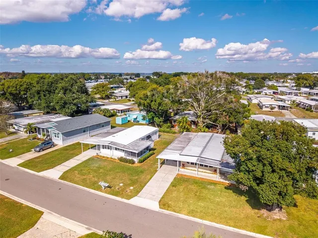 $185,000 | 1112 Elkhart Circle, Tavares, FL 32778