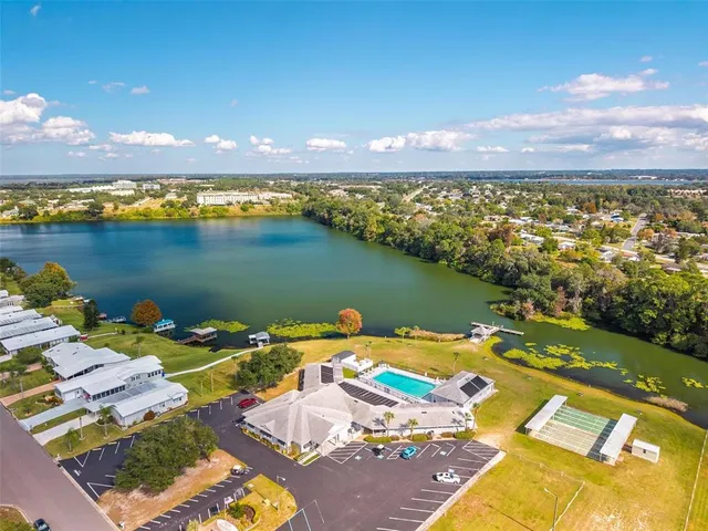 $185,000 | 1112 Elkhart Circle, Tavares, FL 32778