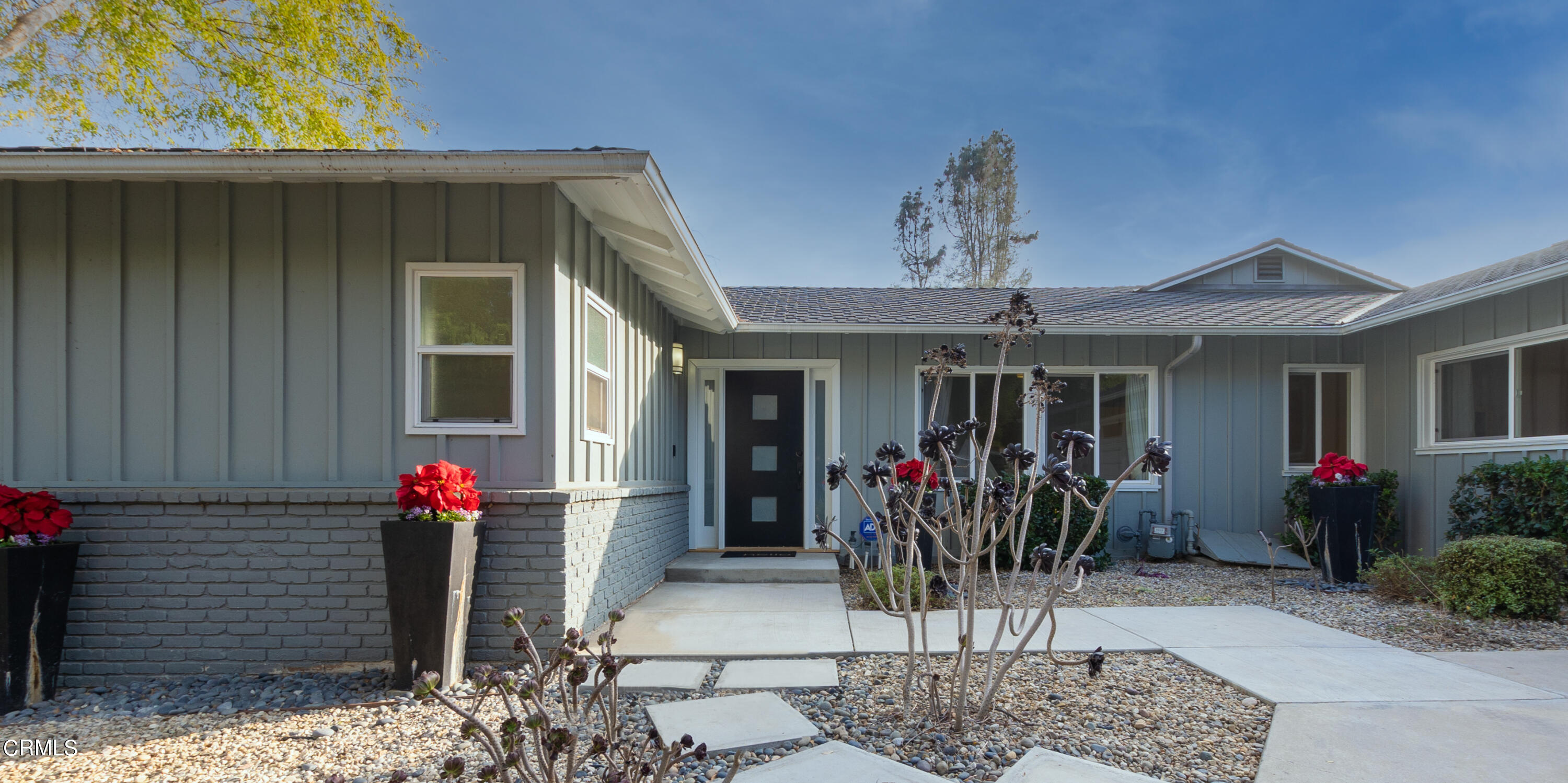 1440 Chamberlain Road Pasadena, CA 91103 - Photo 1 of 1 a front view of a house with a porch