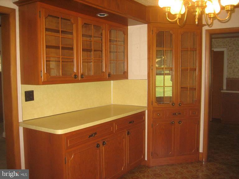 1252 Schaeffer Road Lebanon, PA 17042 - Photo 5 of 47 Gallery Image 5