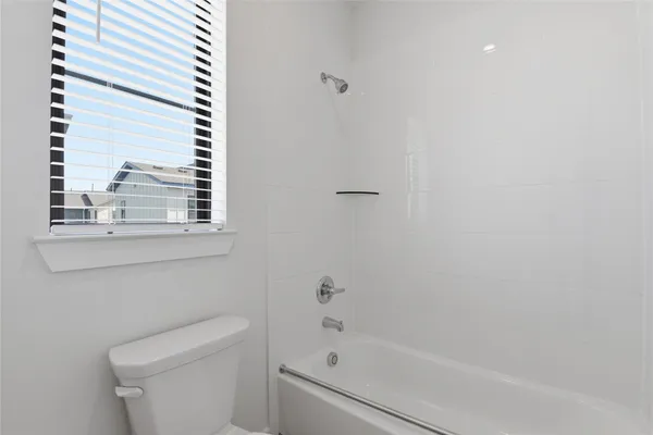 $2,800 | 3220 Loam Lane, Richmond, TX 77406