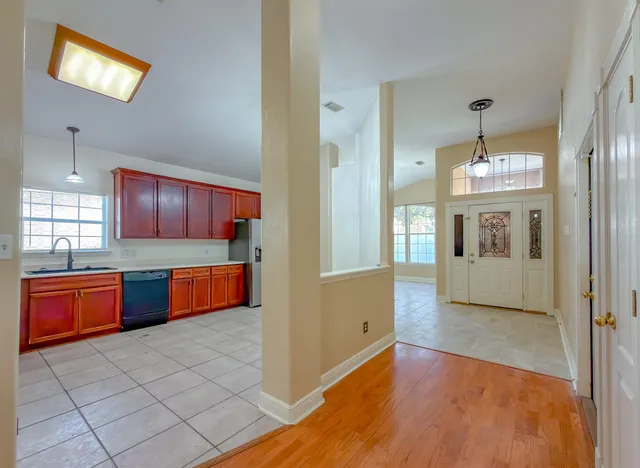 $2,000 | 3327 Dartmouth Drive, Tallahassee, FL 32317