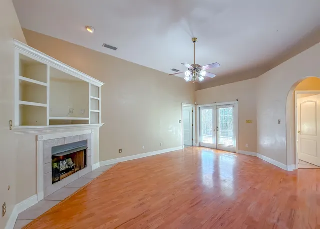 $2,000 | 3327 Dartmouth Drive, Tallahassee, FL 32317