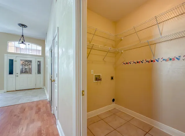 $2,000 | 3327 Dartmouth Drive, Tallahassee, FL 32317