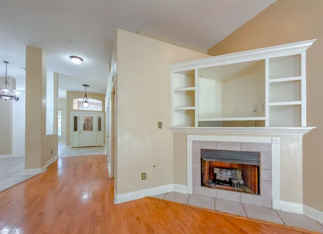 $2,000 | 3327 Dartmouth Drive, Tallahassee, FL 32317