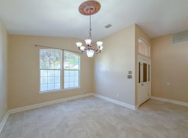 $2,000 | 3327 Dartmouth Drive, Tallahassee, FL 32317