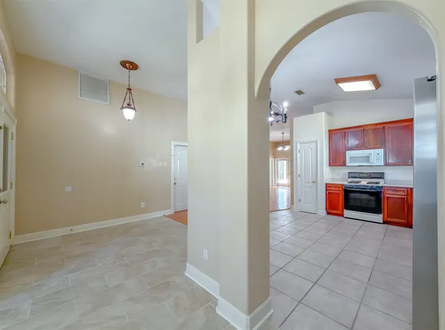 $2,000 | 3327 Dartmouth Drive, Tallahassee, FL 32317