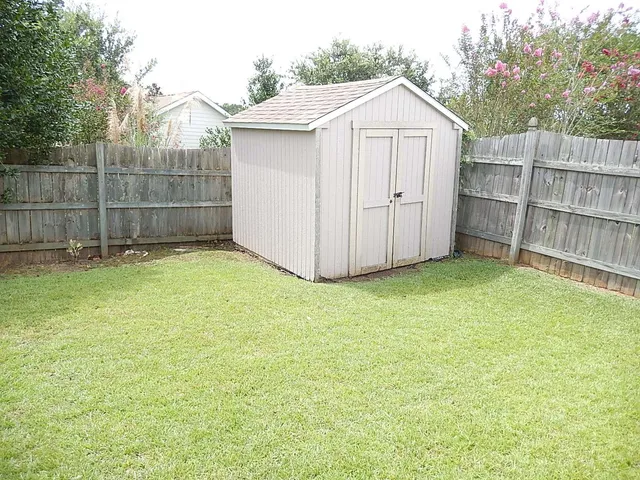 $2,000 | 3327 Dartmouth Drive, Tallahassee, FL 32317