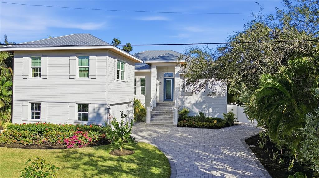 3919 Roberts Point Road Sarasota, FL 34242 - Photo 2 of 47 Gallery Image 2