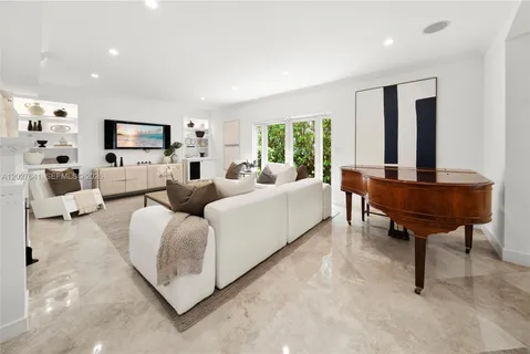 $2,675,000 | 1776 Michigan Avenue, Miami Beach, FL 33139