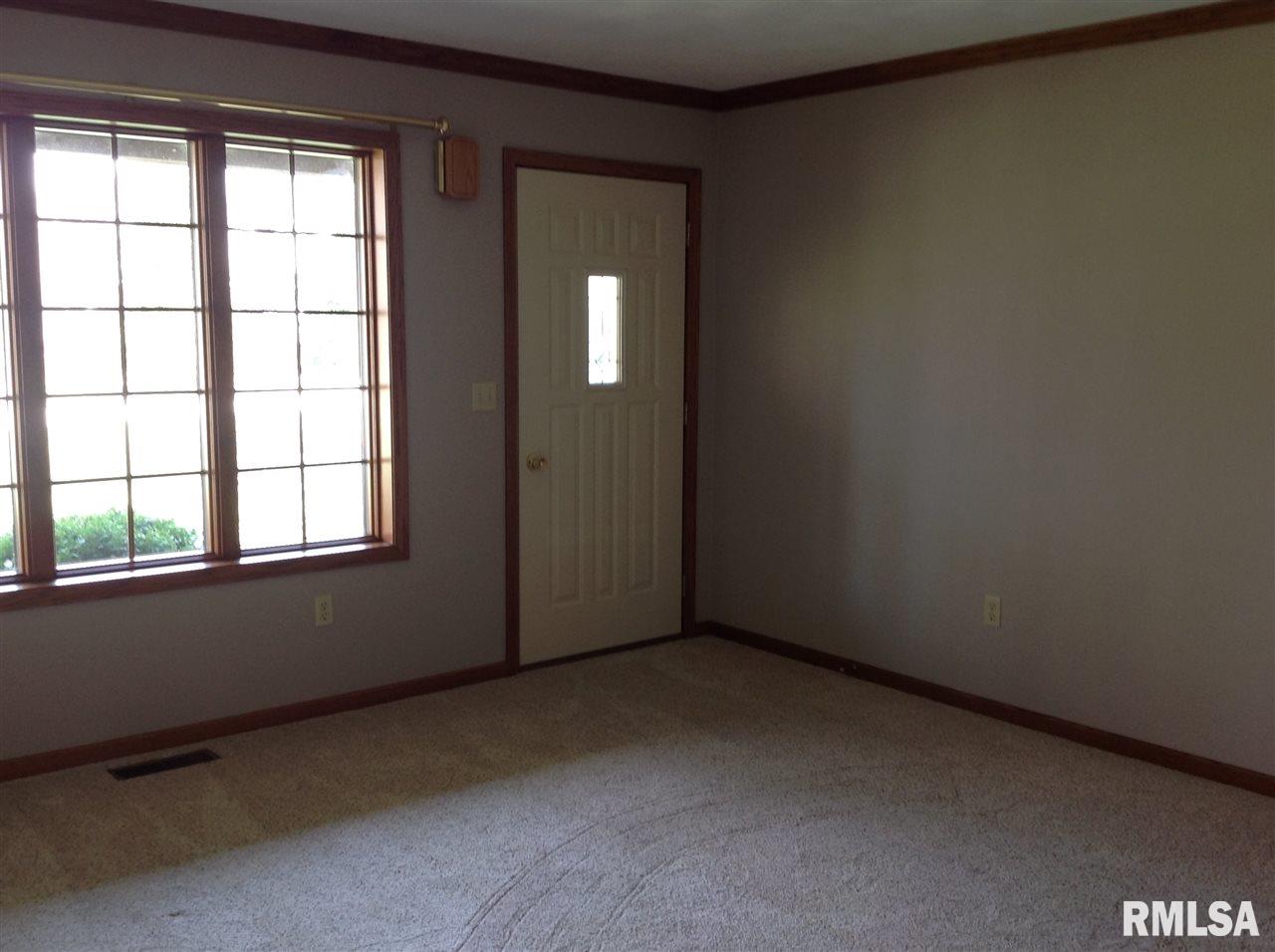 1499 Hickory Point Road Metamora, IL 61548 - Photo 23 of 36