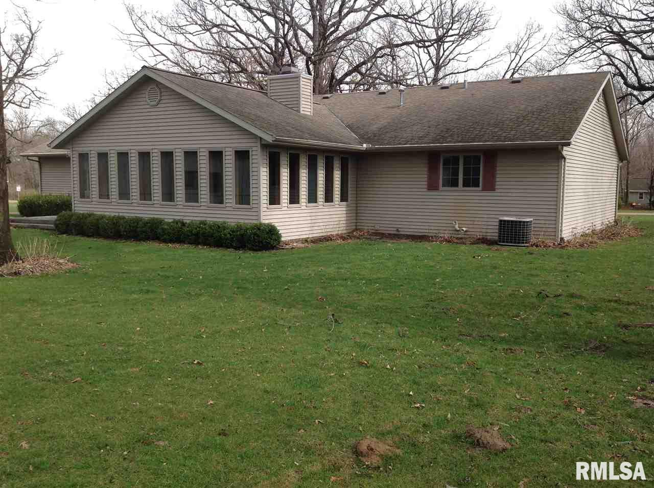 1499 Hickory Point Road Metamora, IL 61548 - Photo 5 of 36