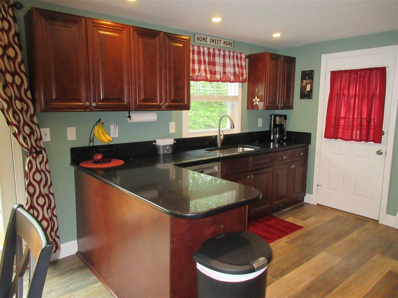 325 Rte 13 Brookline, NH 03033 - Photo 8 of 38