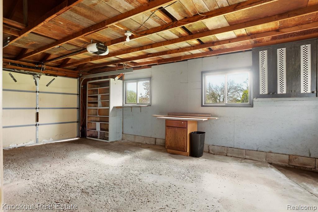 10051 Canada Road Birch Run, MI 48415 - Photo 32 of 54 Gallery Image 32