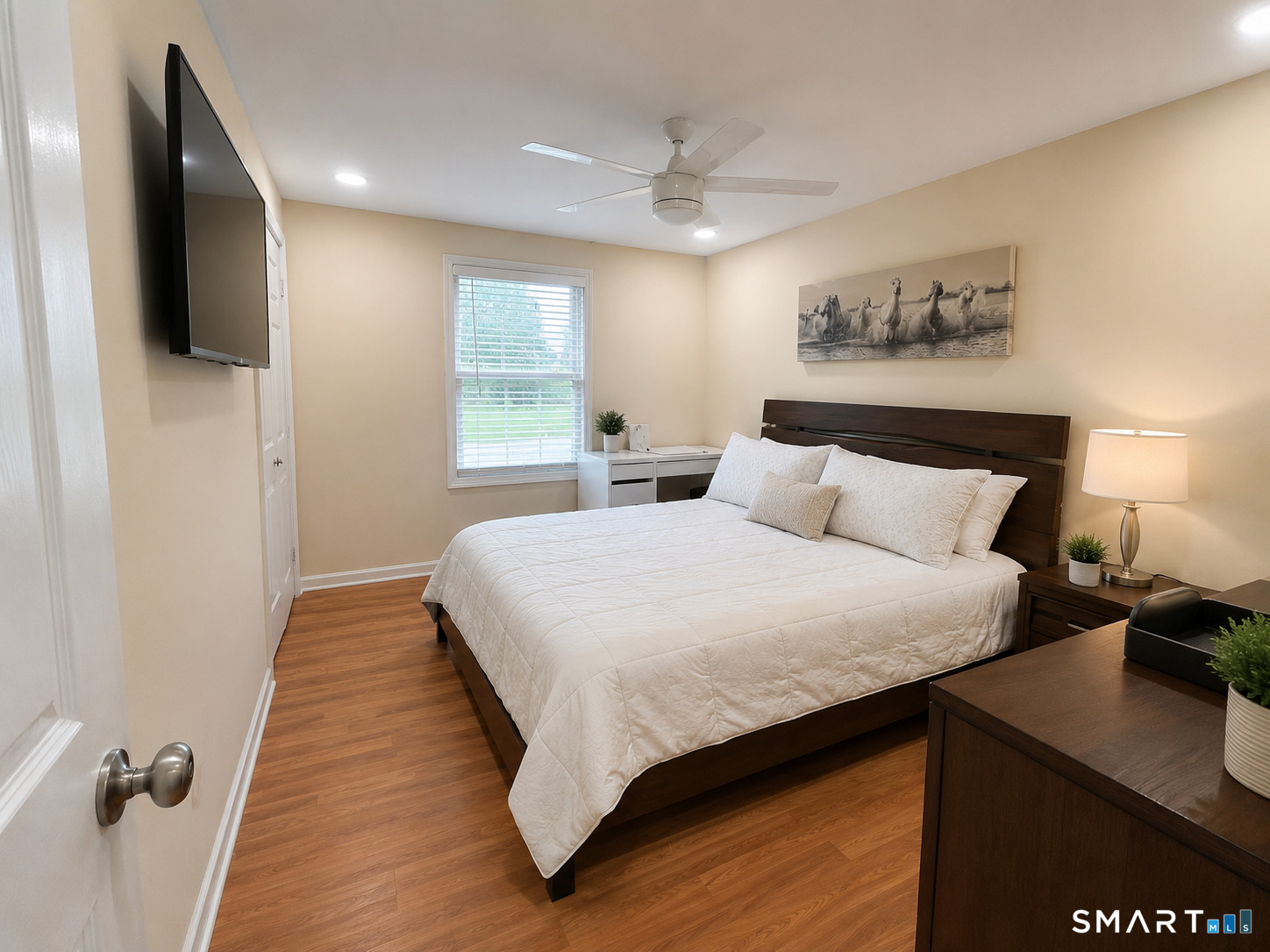 381 Hope Hill Road Wallingford, CT 06492 - Photo 14 of 22 Gallery Image 14