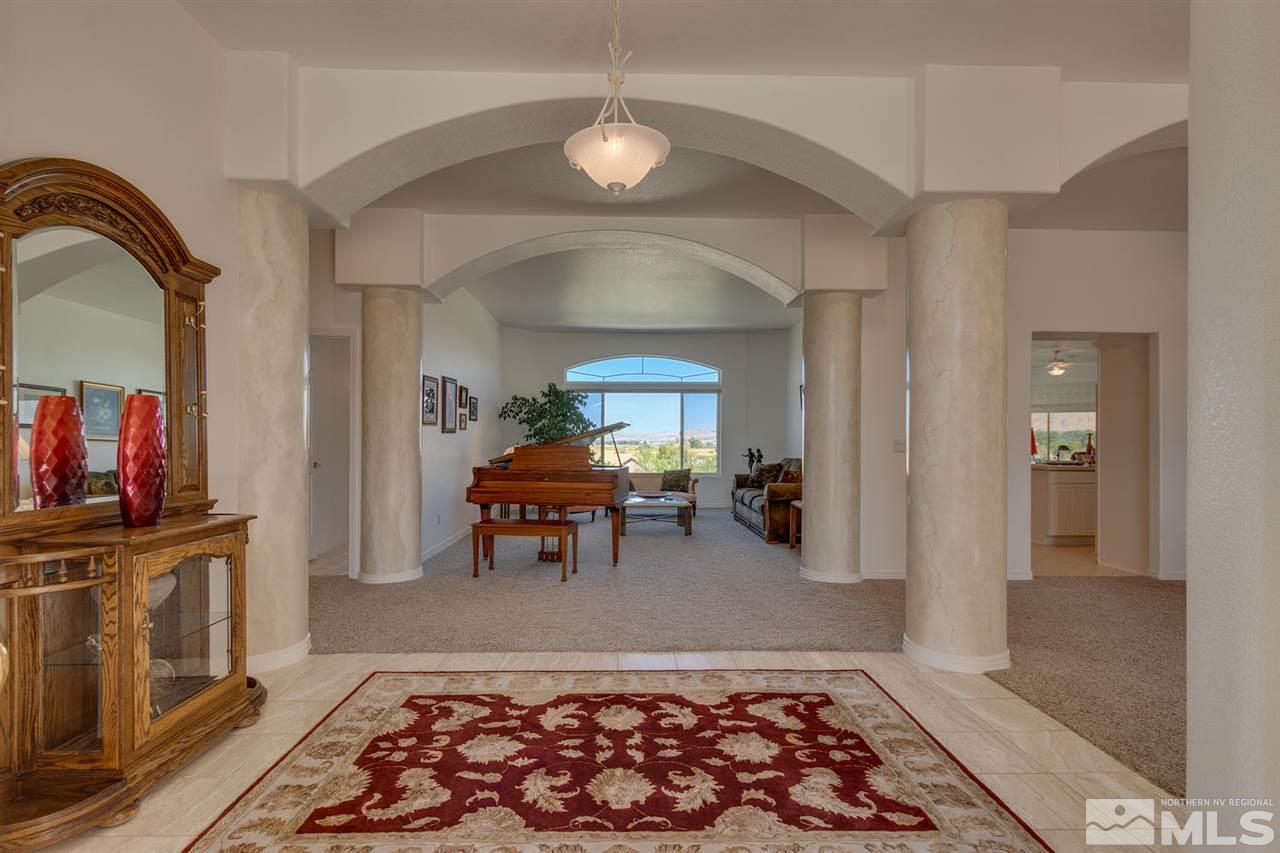 5419 Greenview Court Reno, NV 89502 - Photo 4 of 25 a living room with furniture and a couch