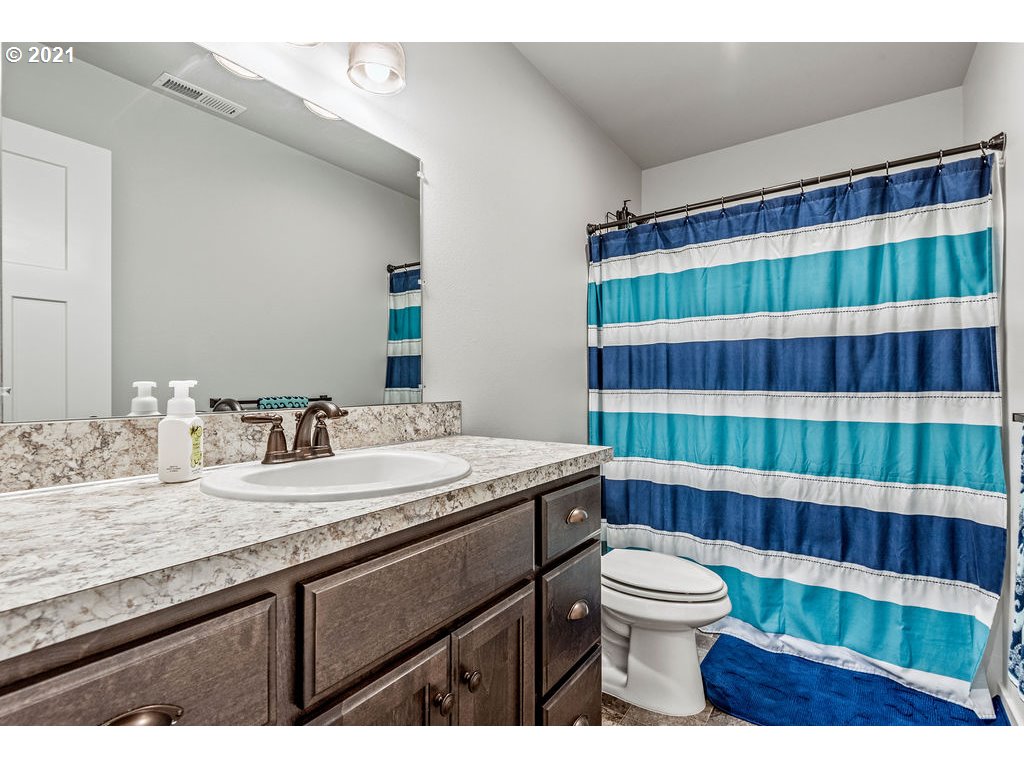 983 Lookout Road Castle Rock, WA 98611 - Photo 23 of 31
