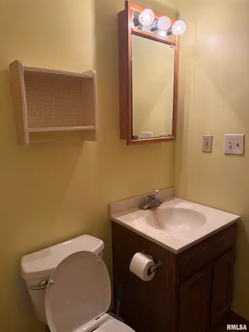 $64,500 | 515 Ninth Street, Carrollton, IL 62016