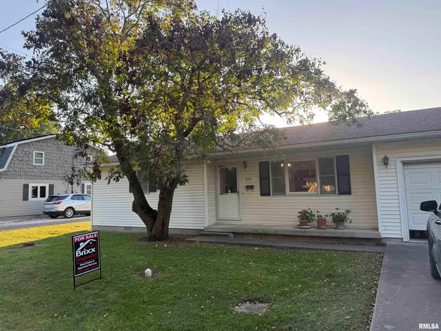 $64,500 | 515 Ninth Street, Carrollton, IL 62016