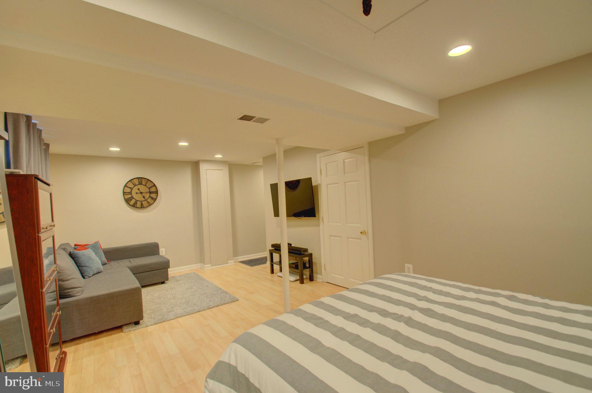 932 Windmill Lane Silver Spring, MD 20905 - Photo 31 of 40 Gallery Image 31