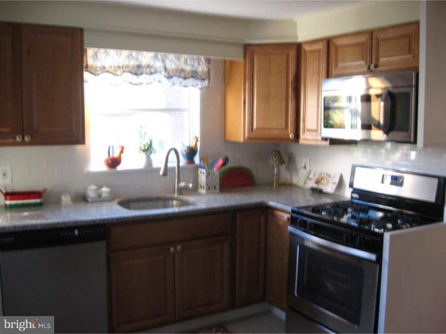 747 Braxton Road Ridley Park, PA 19078 - Photo 6 of 24 Gallery Image 6
