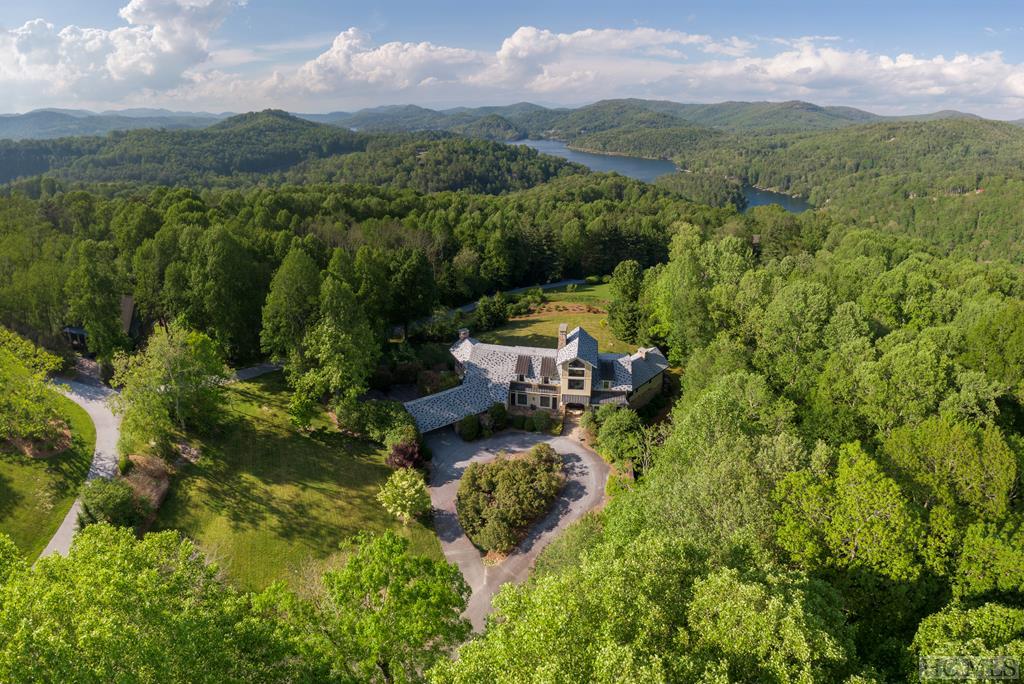 82 Drystack Way Cashiers, NC 28717 - Photo 16 of 58 Gallery Image 16