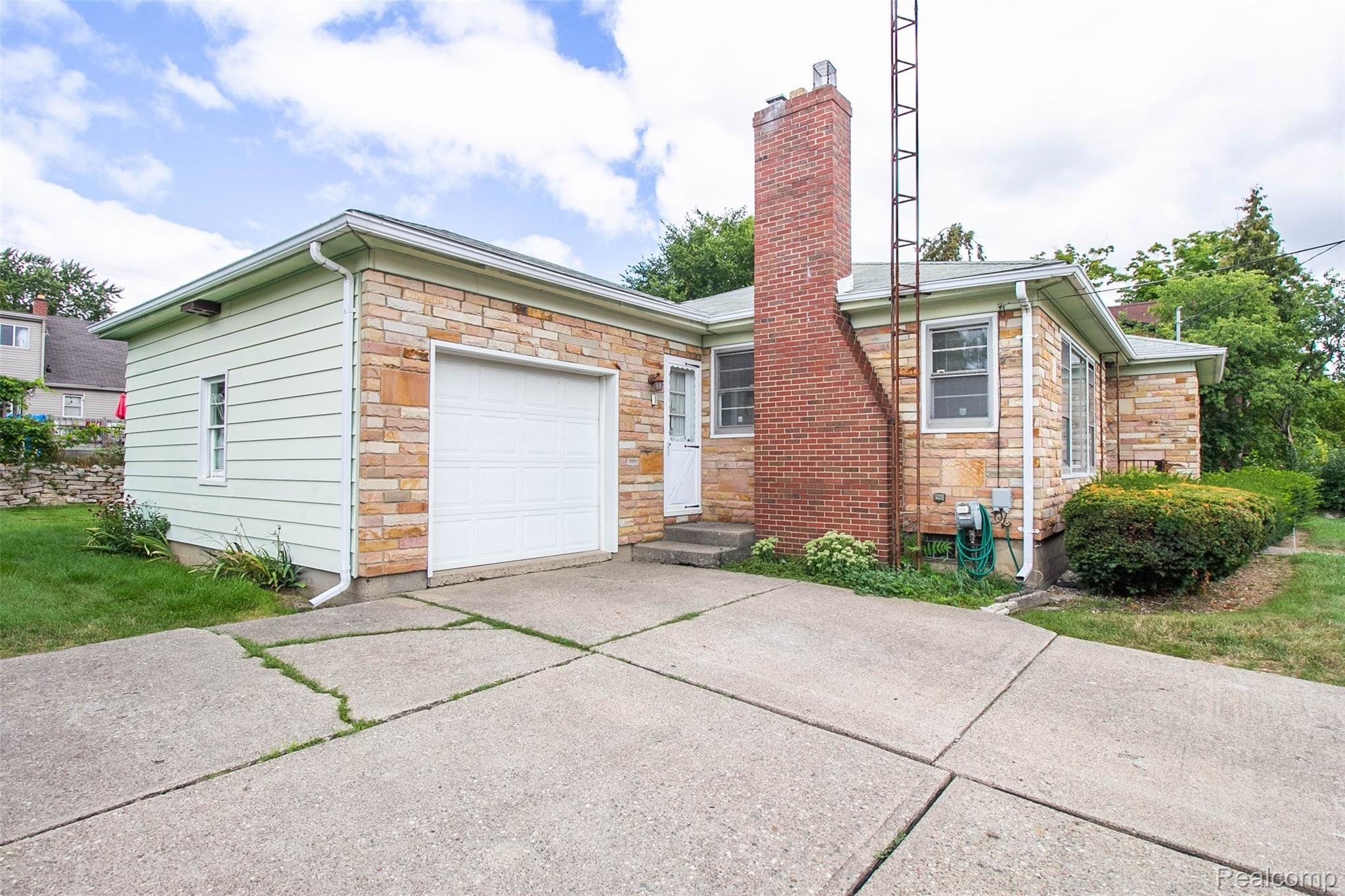 2926 Miller Road Flint, MI 48503 - Photo 23 of 28 23.jpg