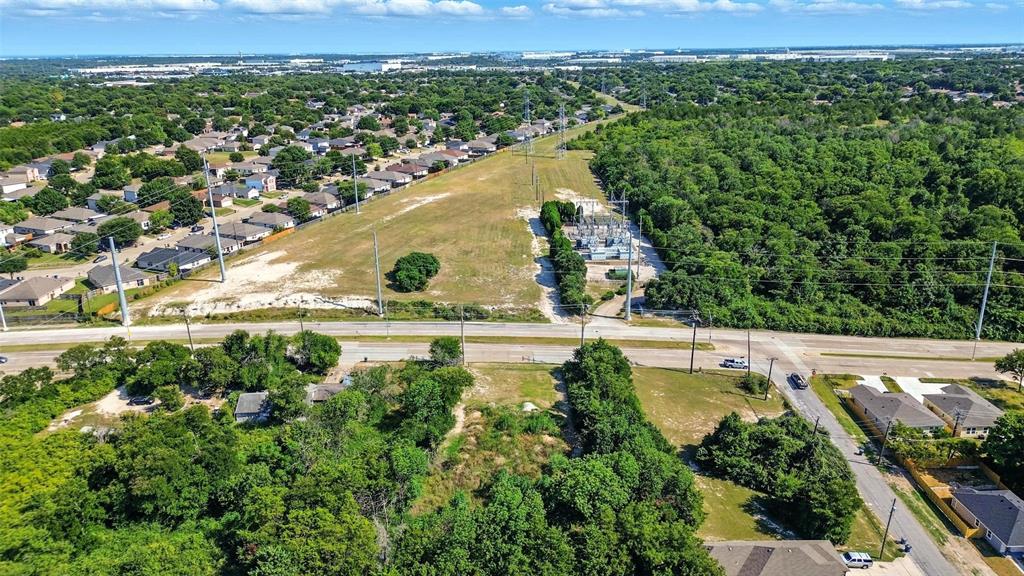 3001 Simpson Stuart Road Dallas, TX 75241 - Photo 11 of 23 Aerial overview of property's location with nearby suburban area
