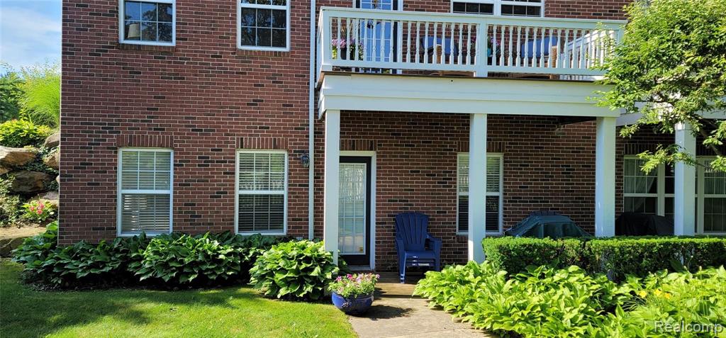 699 West Bluff Court Rochester, MI 48307 - Photo 6 of 42
