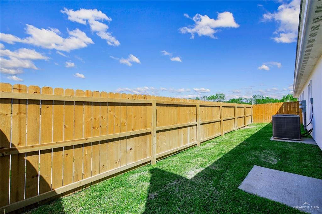 3098 Briggs Road, Unit 4 Weslaco, TX 78596 - Photo 11 of 23