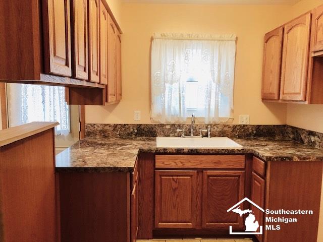 7522 Pelham Road Taylor, MI 48180 - Photo 5 of 17