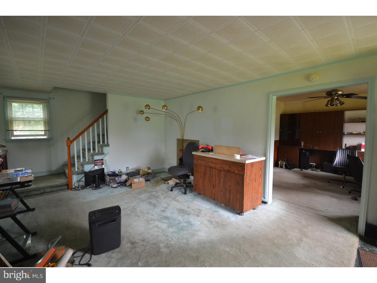 317 Warren Road Hatboro, PA 19040 - Photo 5 of 19 Living Room