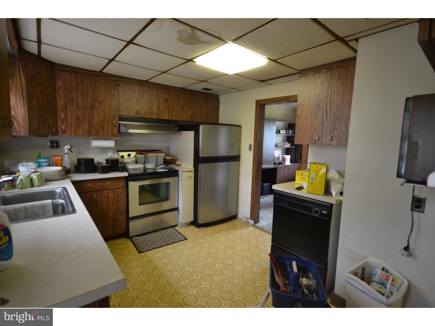 317 Warren Road Hatboro, PA 19040 - Photo 10 of 19 Kitchen