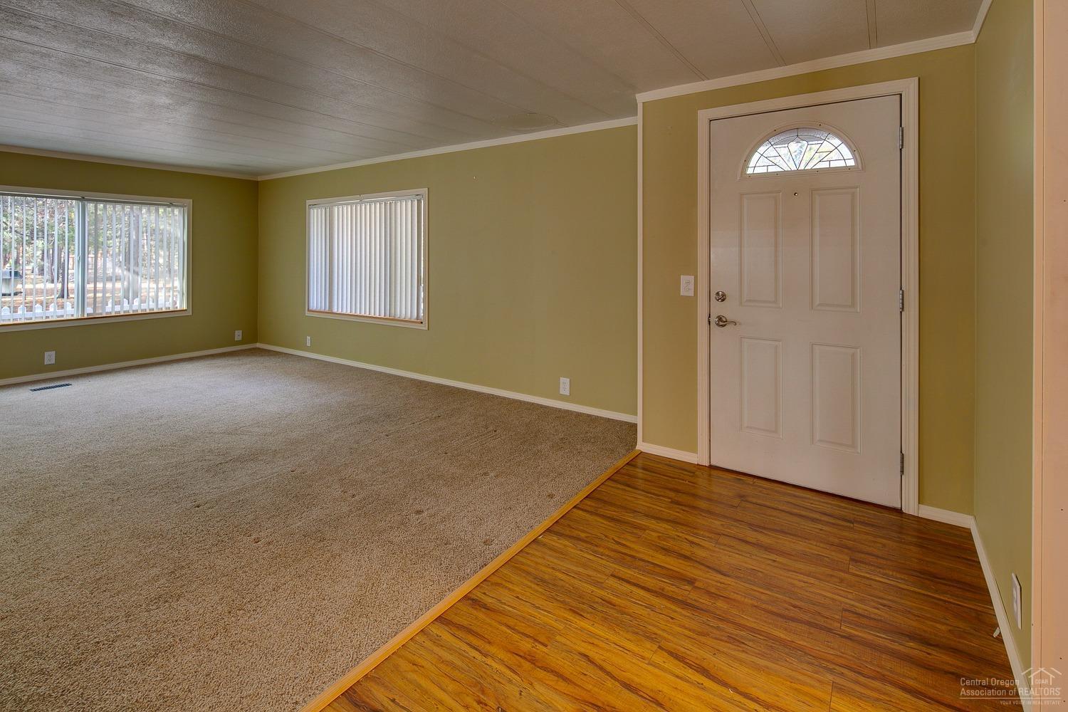 56068 Black Duck Road Bend, OR 97707 - Photo 5 of 25 Additional Photo