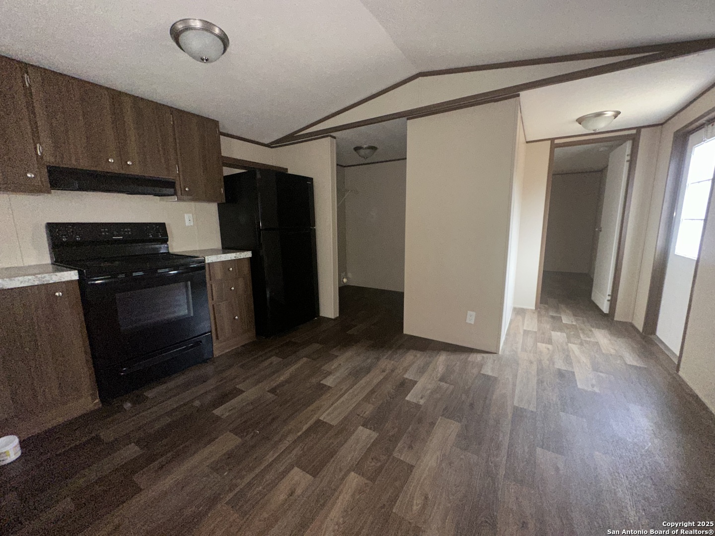 101 Villa Ridge Drive, Unit 6 Poteet, TX 78065 - Photo 11 of 17