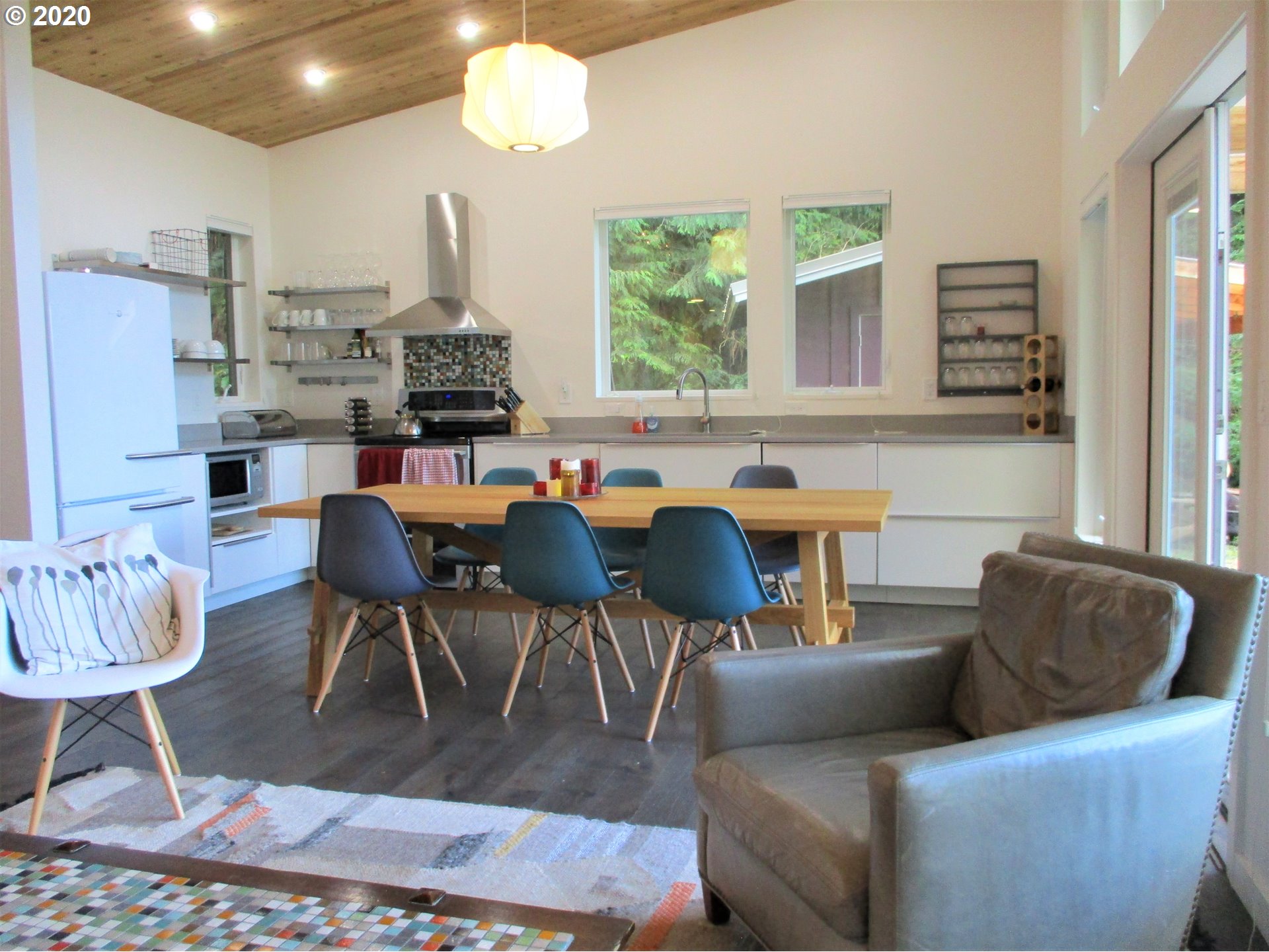 89128 Dahlin Road Florence, OR 97439 - Photo 10 of 30 Gallery Image 10