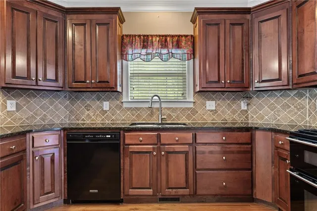 $575,000 | 711 Wilhaven Court, Loganville, GA 30052