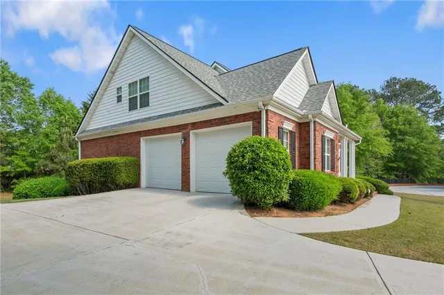 $575,000 | 711 Wilhaven Court, Loganville, GA 30052