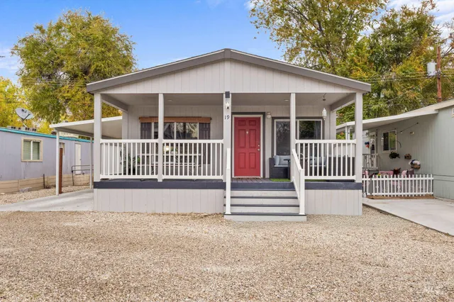 $167,000 | 208 East 44th Street, Garden City, ID 83714