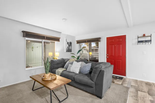 $167,000 | 208 East 44th Street, Garden City, ID 83714