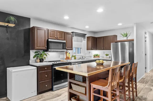 $167,000 | 208 East 44th Street, Garden City, ID 83714