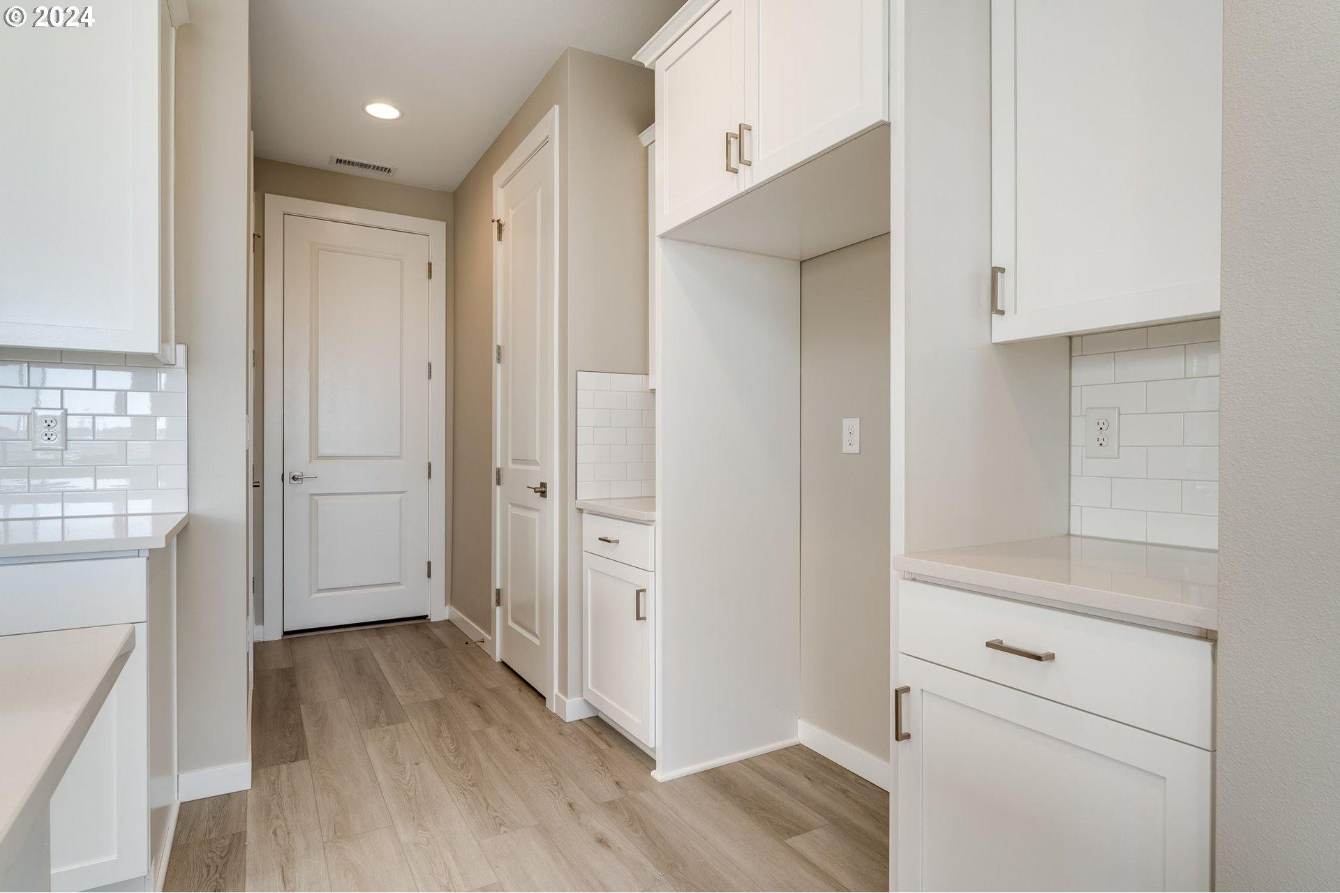 811 Northwest 178th Street Ridgefield, WA 98642 - Photo 5 of 40 Gallery Image 5