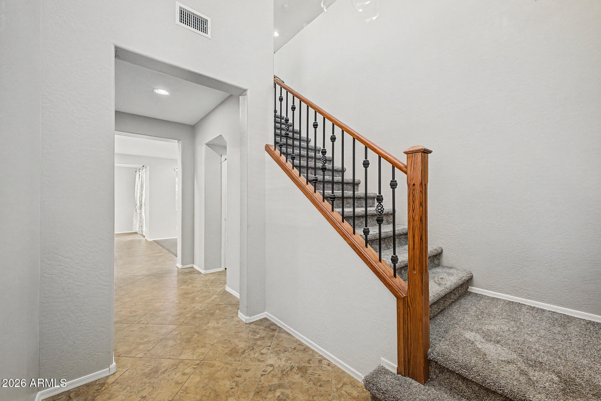 2154 South Martingale Road Gilbert, AZ 85295 - Photo 7 of 55