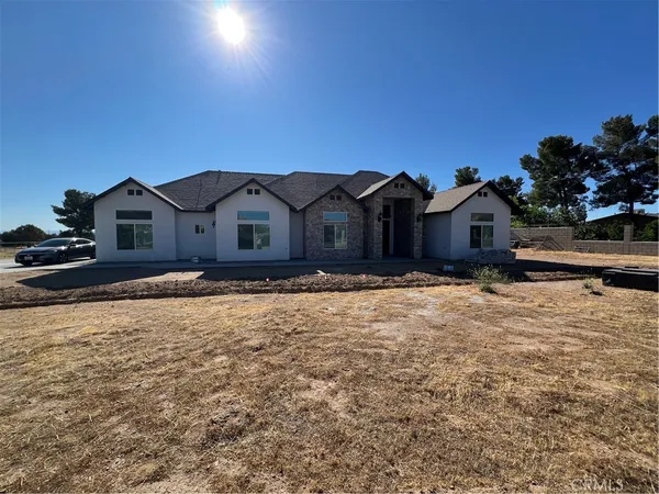 $829,000 | 8755 Maple Avenue, Hesperia, CA 92345