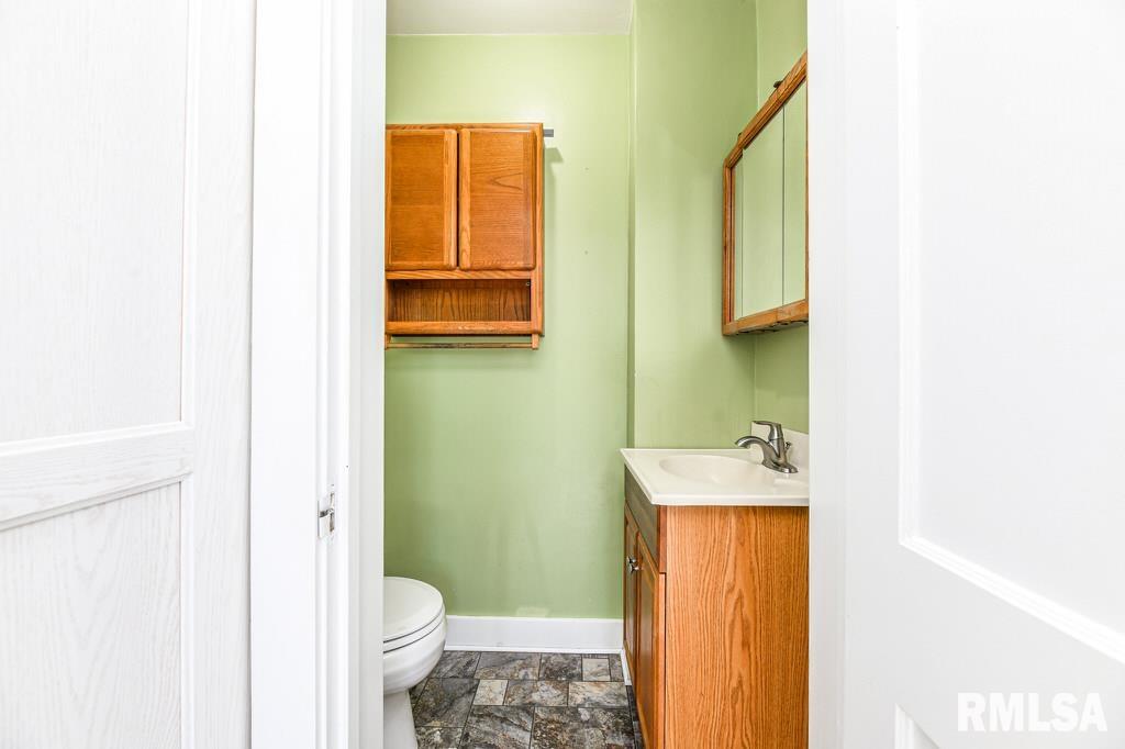 2384 Eureka Road Washington, IL 61571 - Photo 11 of 25